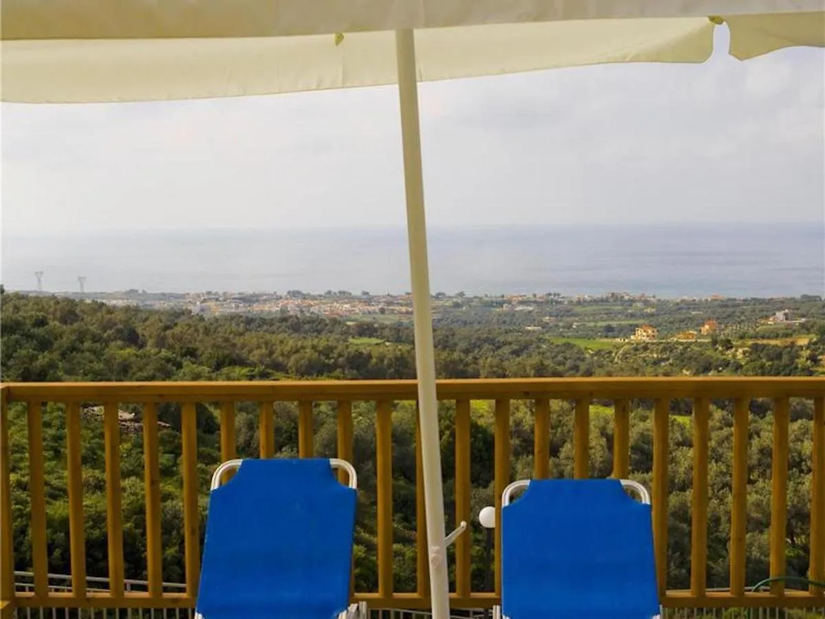 Comfortable Holiday House For 10 Persons, With Swimming Pool Rethymno  Holiday home