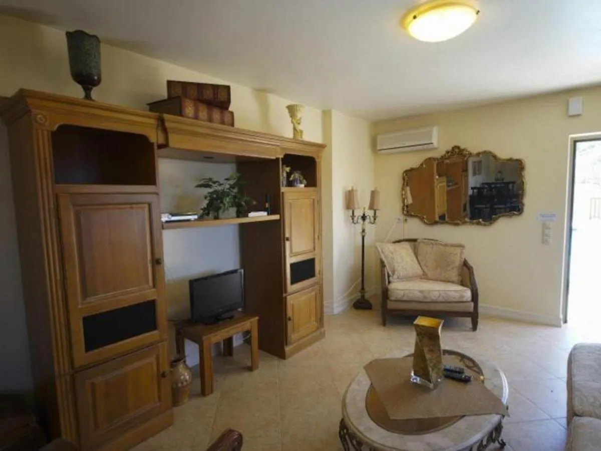 Σπίτι διακοπών Comfortable Holiday House For 10 Persons, With Swimming Pool Ρέθυμνο