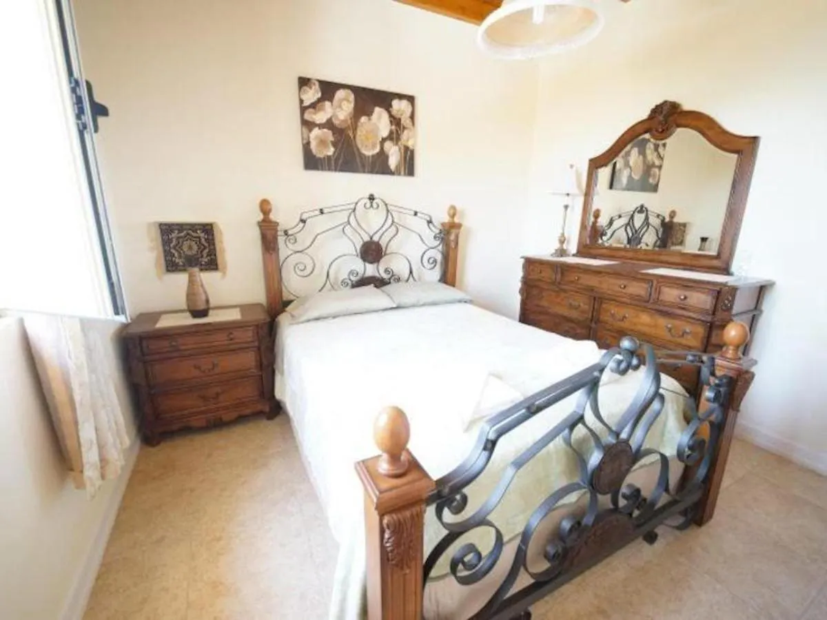 Comfortable Holiday House For 10 Persons, With Swimming Pool Ρέθυμνο